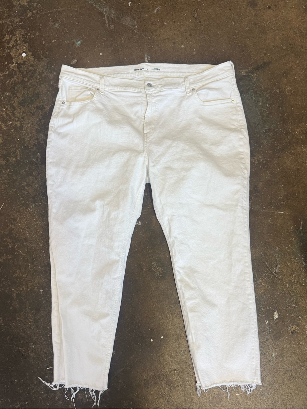 Old Navy White Cropped Frayed-Hem Jeans